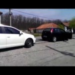 FOTO/ VIDEO EXCLUSIV: Polițist implicat în accident, la Drăgoieni